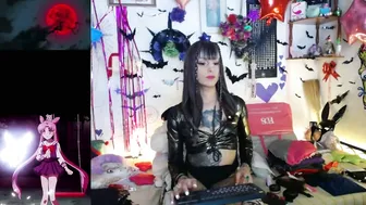 purplekattlyn posing on cam 07-Jun-26