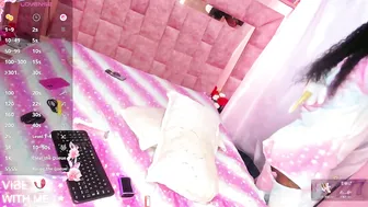 Shenielxxx bigass live on cam