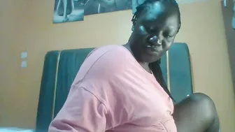 Ladyblossoms19 ebony sex cam chat