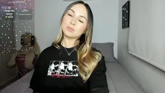 sophi_moreno teen webcam