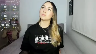 sophi_moreno teen webcam