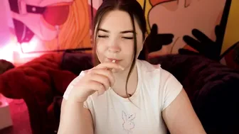 molinmoon hot webcam porn 06-08-2026