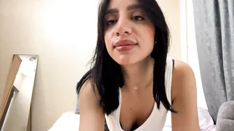 nadinevanni shy hot cam video