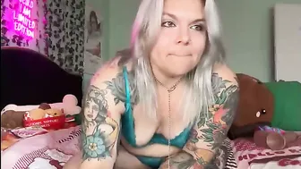 Cherryb0mbb0mb sex video 06-09-2026