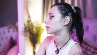 saraiangel recorded nude video 1023473