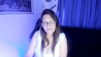 Ivette_shaira on live cam (06/09/2026)