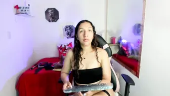 dulce_luna_small recorded nude video 1024341