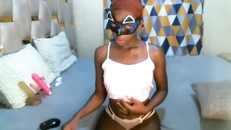 remmyqueen cam porn video 10-Jun-2026