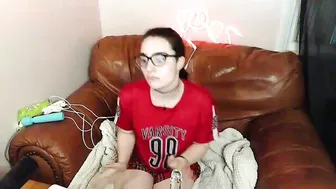 zoeylove588707 interactivetoy video cam porn
