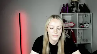 Evelynblond bigboobs video