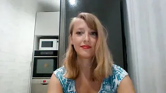 Veessa posing on webcam (06/10/2026)