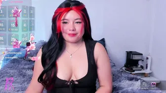 Lucy_blush99 posing on webcam 10 June 2026