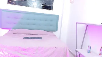 Yuri_queen cam sex 11-Jun-26