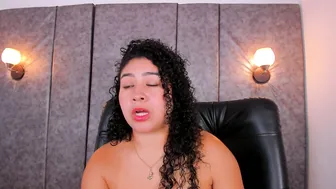 Thara_webstter natural sex chat