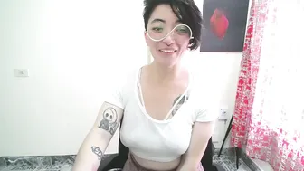 mocca_117 tattoo live cam show