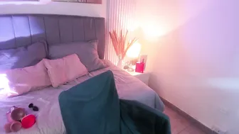 _lara1 12-Jun-26 nude chat