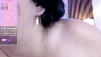 Sofiaa_bloom posing on webcam 12-Jun-2026