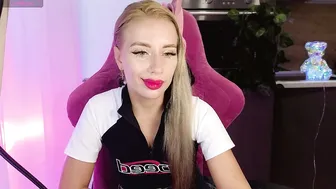 your_psychologist recorded nude video 1029400