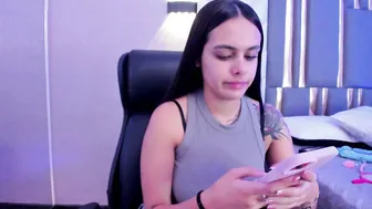 chloeharper_ (06-12-2026) on webcam