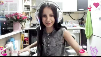 _nika_kik (07-16-2025) shaved