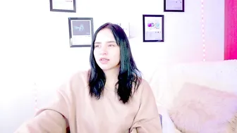 Emily_lindey_ porn cam chat 13-Jun-2026