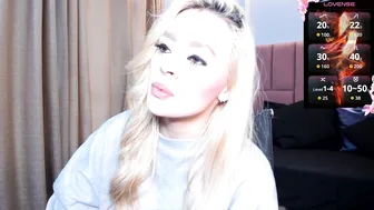 miacarperrlux interactivetoy chat porn video