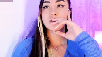liaa_18 tattoos horny amateur