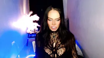 mikeyalawi03 recorded nude video 1033257