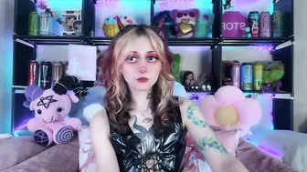 _devilbaby naked (06-15-2026)