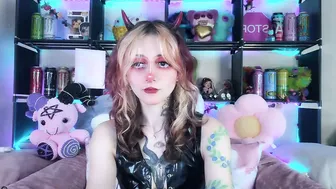 _devilbaby naked (06-15-2026)