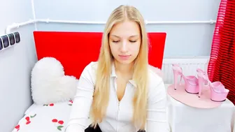 evettegold 18 (06/15/2026)