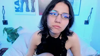 hollypeach_ recorded nude video 1034715