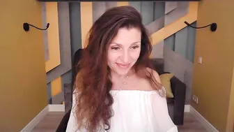 ellalongs camvideo (06/16/2026)