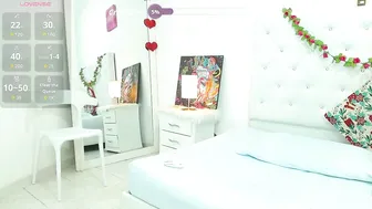 Petitecherry_ cam show 17 June 2026