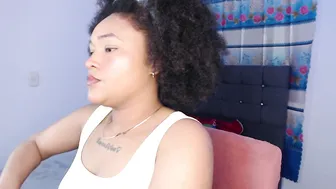 latin_rihanna_j recorded nude video 1036697