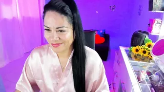 Skater_gal 18-Jun-26 bigass