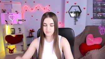 Lina_fox12 skinny stream