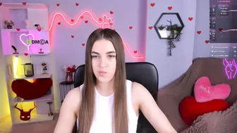 Lina_fox12 skinny stream