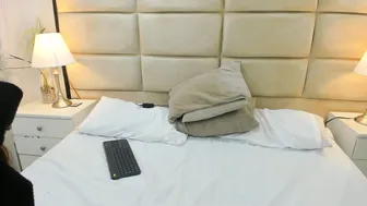 hollyolson cam porn video (06-18-2026)