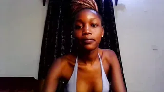 Sweety_melanin webcam - (06-19-2026)