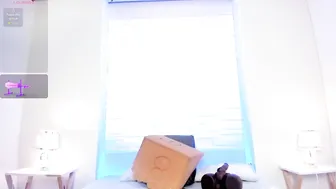 Kendallrosse1 smalltits - 06/19/2026