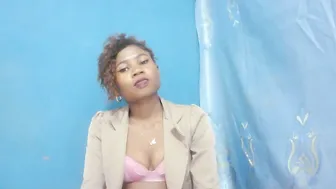 hasleyinah recorded nude video 1039560