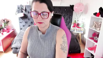 D_martii pantyhose amateur cam show