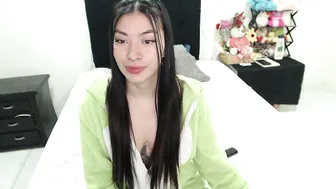 Violett_flowers hot webcam video (07/16/2025)
