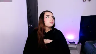 sammy_bunny1 shaved posing on webcam