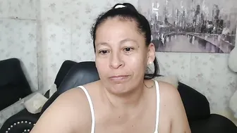 mature_martina_ recorded nude video 1040361