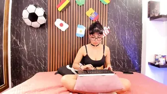 Pretty_honey22 live cam video - 20-Jun-26