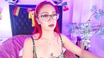 amelie_adamsx naked on cam 06-20-2026