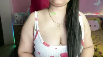 jasminevibe posing on webcam amateur cam show