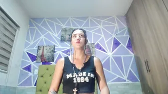 Hellen_maya bigass - 21 June 2026